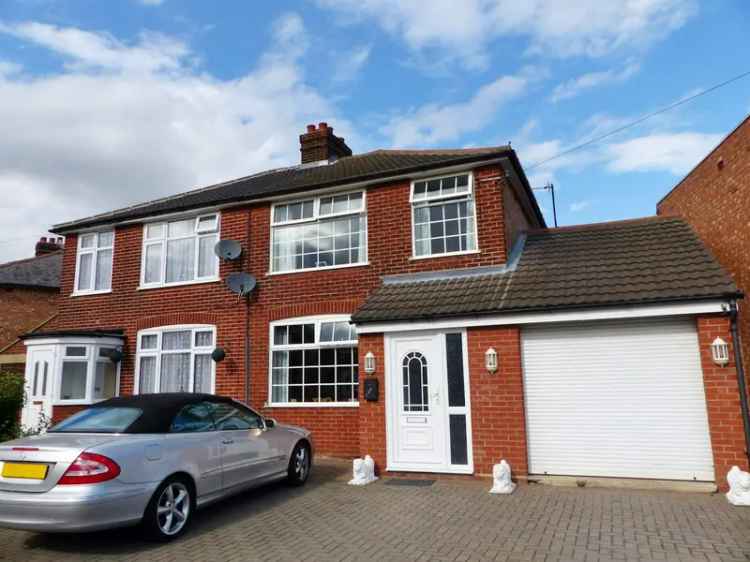 Three Bedroom Semi-Detached House Ipswich Freehold