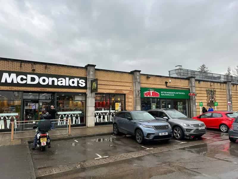 Retail Unit to Let in Yate Shopping Centre