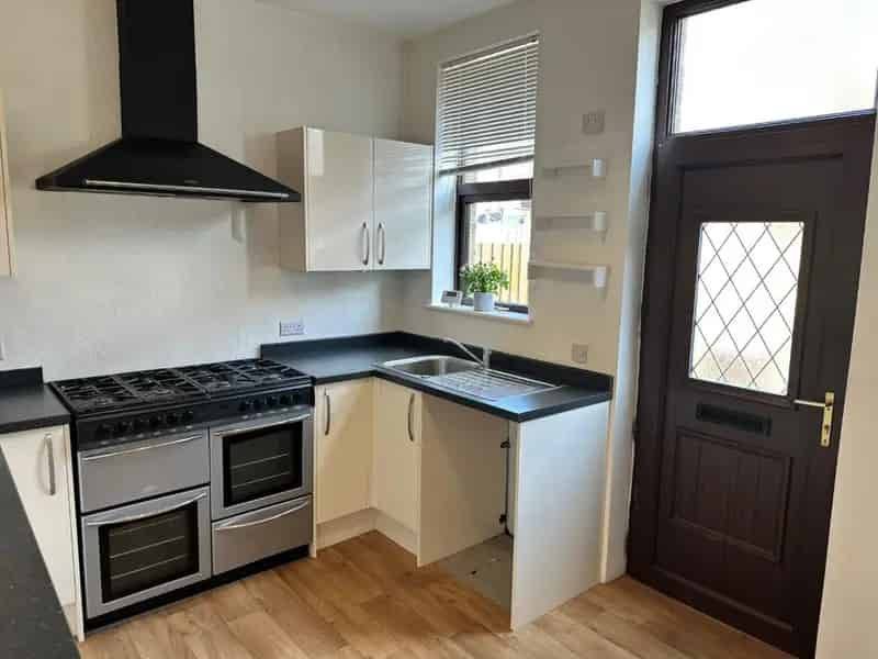 3 Bedroom House To Let Silsden