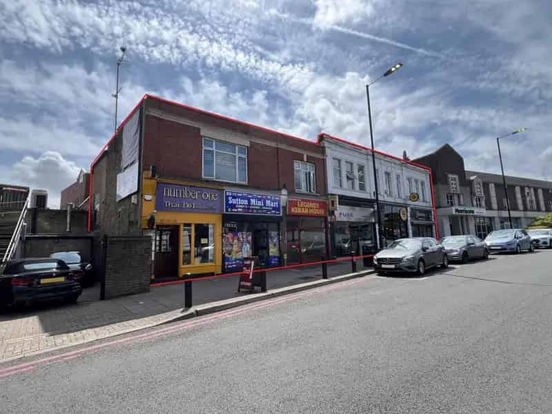 Six Let Commercial Units Mixed Use Investment Redevelopment Potential