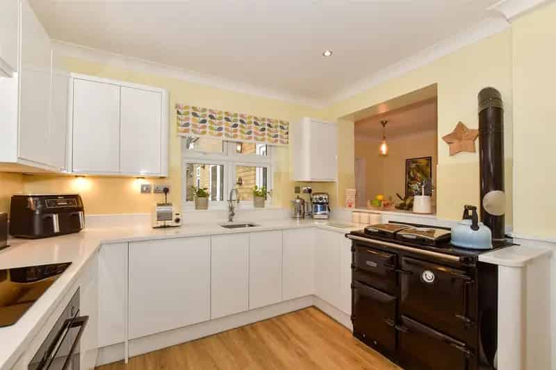 3 bedroom chalet for sale