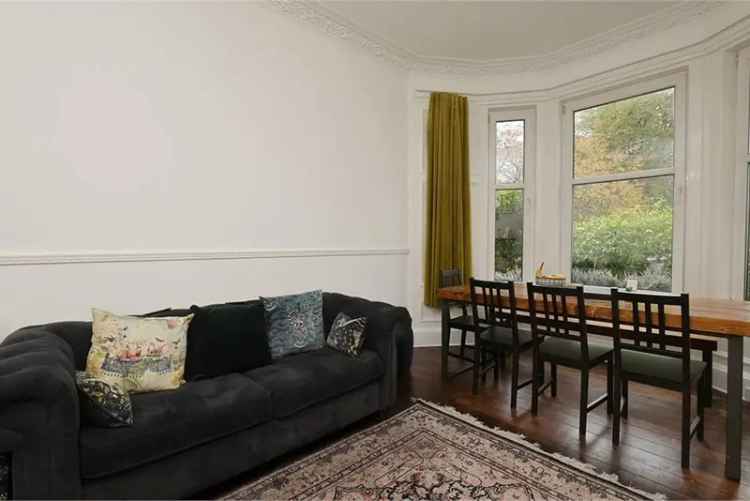 2 Bed Flat - Ground Floor with 1 Reception Room