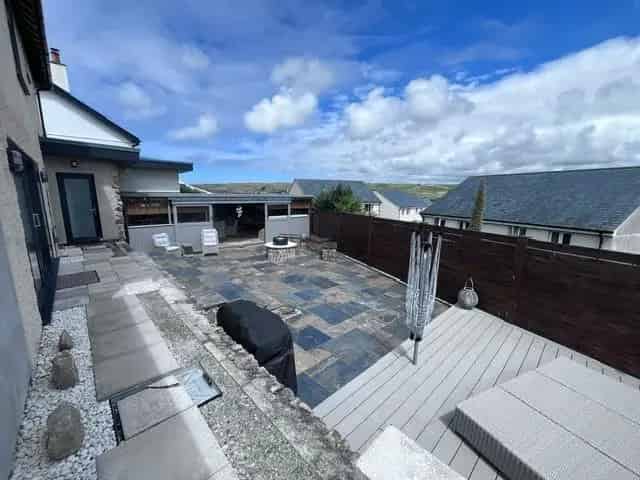 5 Bed Property for Sale