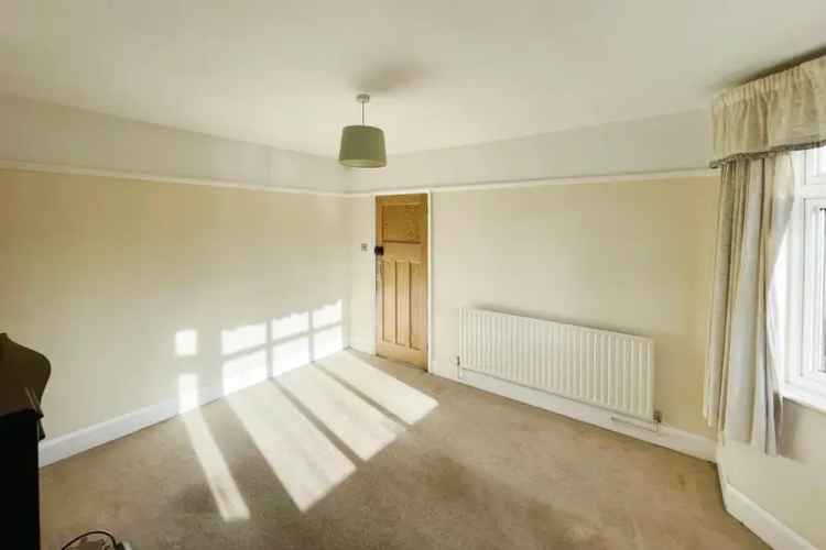 Detached House Freehold Three Bedrooms Two Kitchens Double Garage Home Office