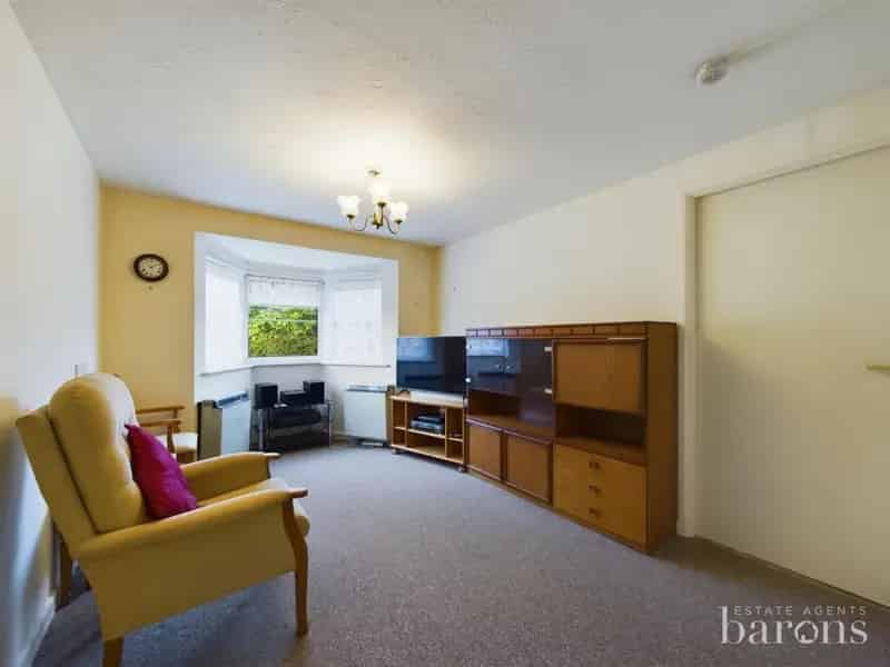 1 Bedroom Retirement Apartment for Sale Westdeane Court