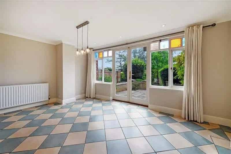 5 Bedroom House for Sale West Wimbledon