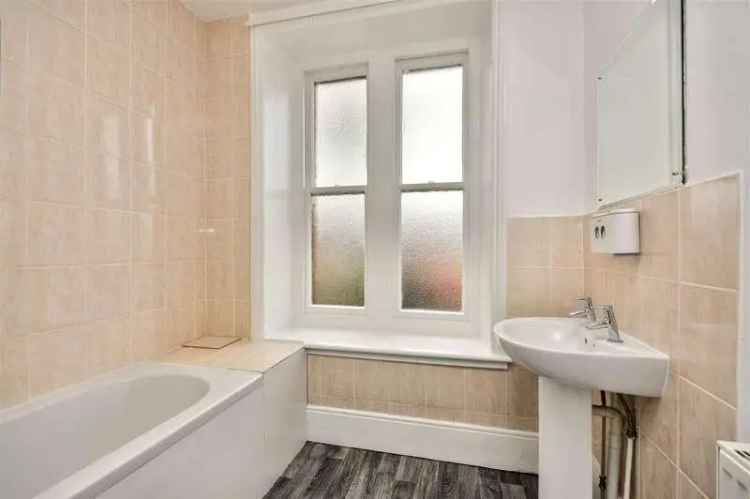 2 Bed Flat for Sale Eastbourne