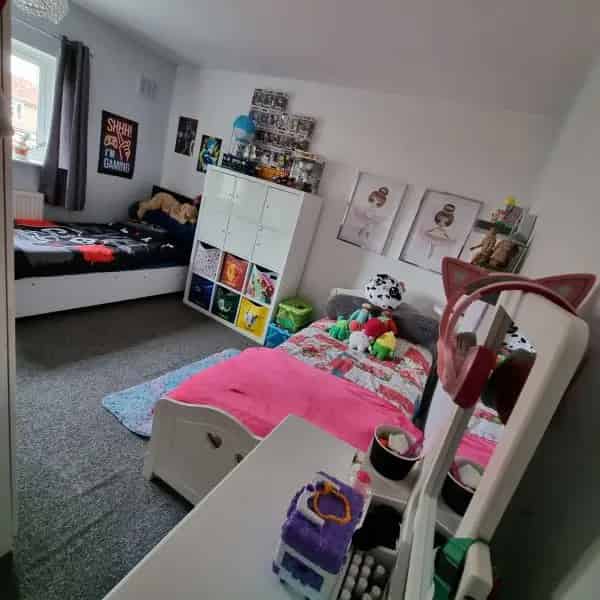 2 Double Bedroom House Near Watford Junction