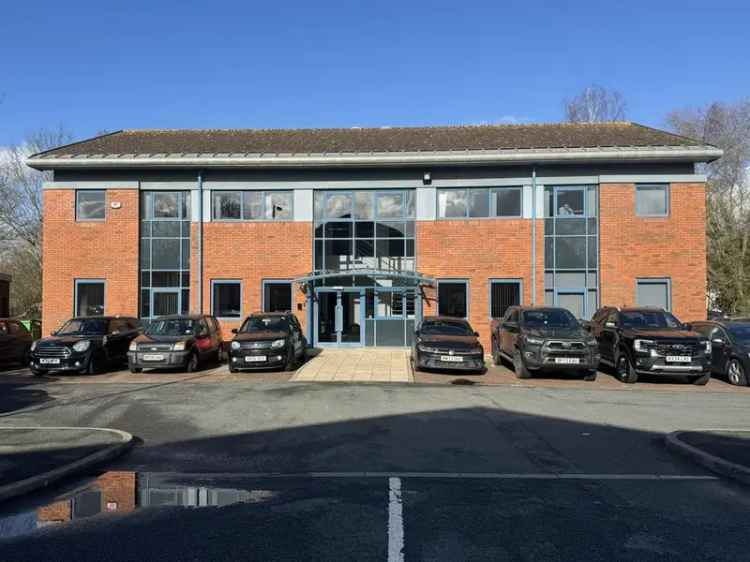 Modern 5,064 sq ft Office Space near M5 J6