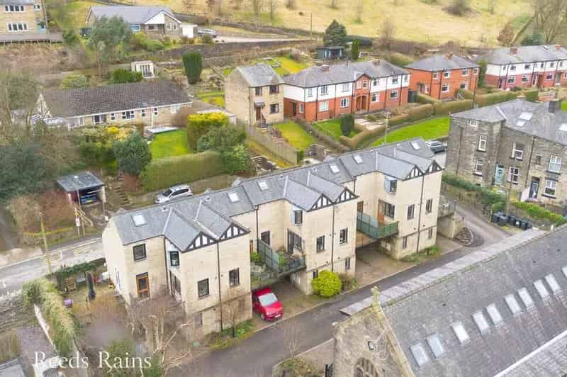 3 Bedroom Mid Terrace House Hebden Bridge HX7