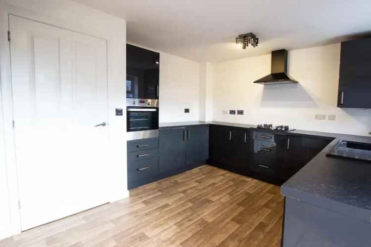 3 Bedroom House To Let 810 SQ FT