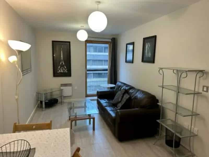 2 Bedroom Flat To Rent
