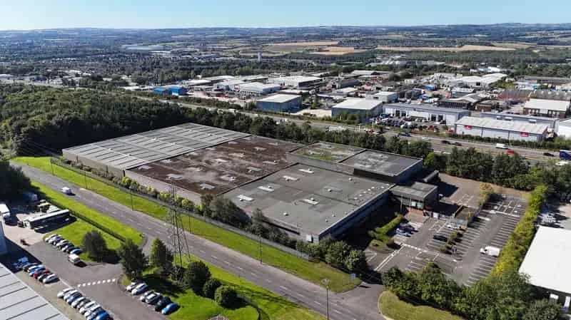 174573 sq ft Freehold Industrial Facility A1 Road Links