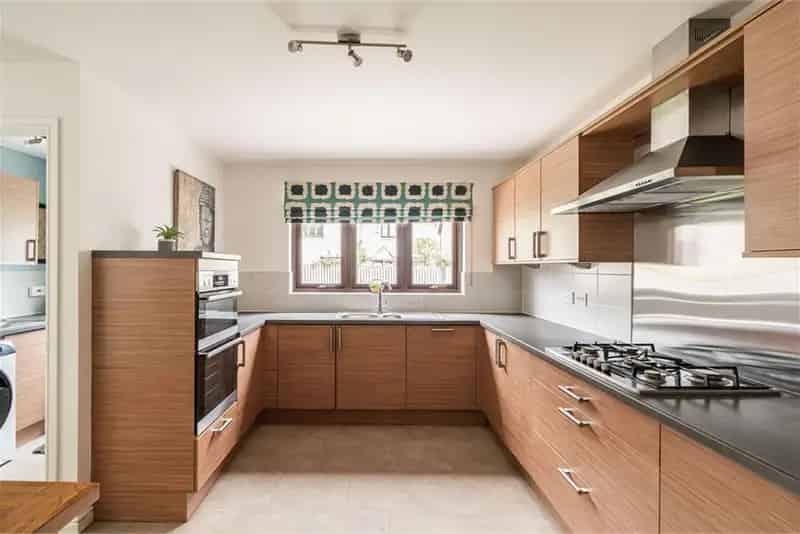 5 Bed Detached House with 2 Reception Rooms Kirkliston