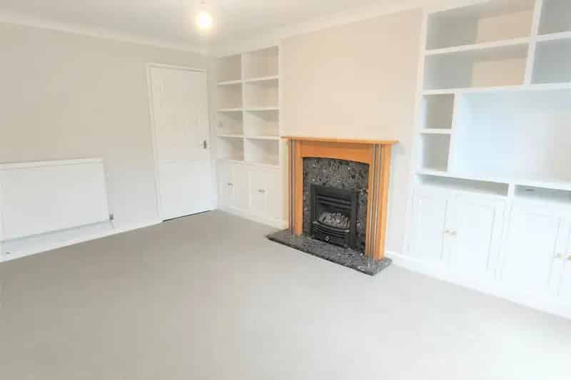 3 Bedroom House in Bury St Edmunds Near Schools and Hospital
