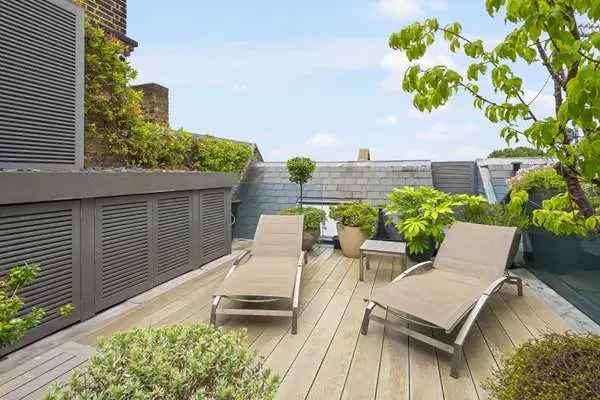 Cadogan Square, London, SW1X 0JW | Property for sale | Savills