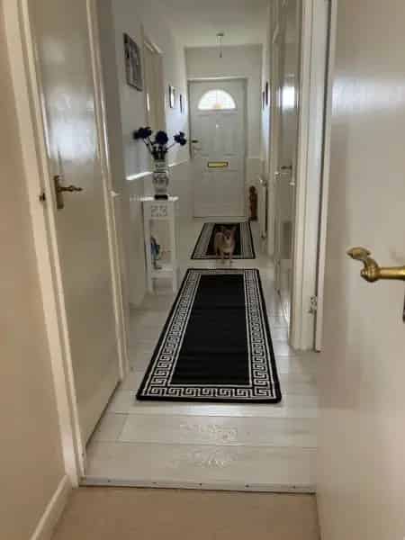 2 Bed House with Garden Large Driveway Near Shops Pubs Restaurants