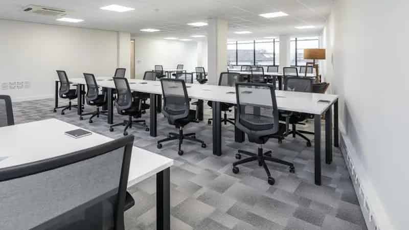 Saunders House Ealing: Modern Workspace for 2-300 People