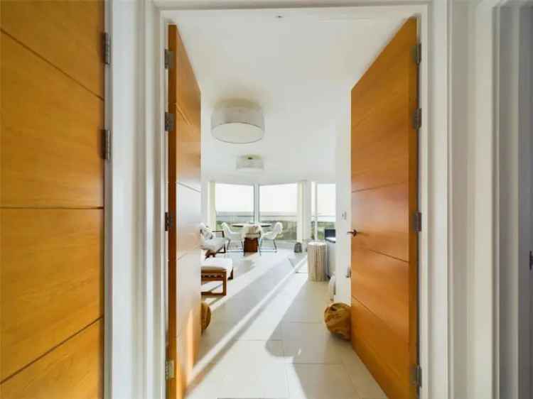 2 Bedroom Apartment with Panoramic Sea Views