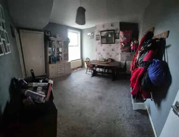 2 Bedroom House Near River Schools Shops