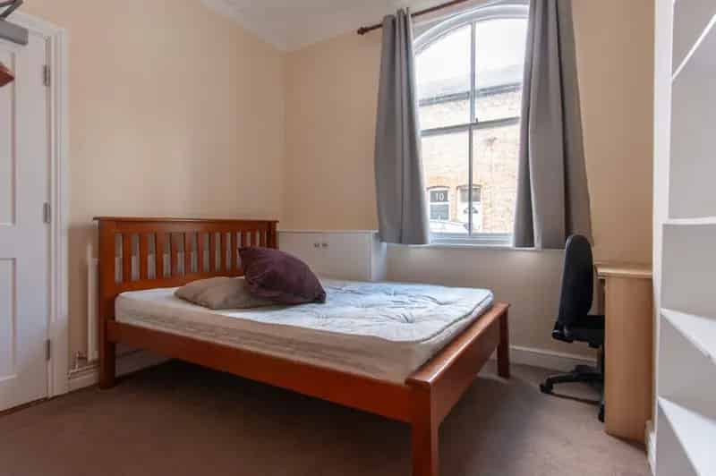 3 bedroom House
 To Rent