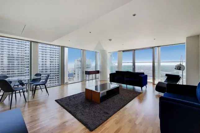 Flat for sale in Landmark East Tower, London E14