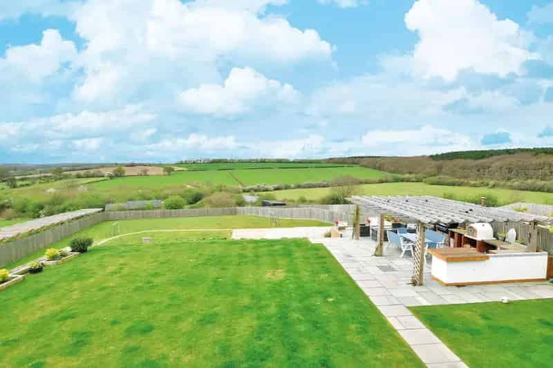 4 Bedroom Detached House for Sale Near Canterbury