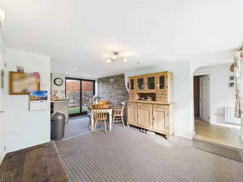 3 Bedroom Barn Conversion Near St Minver