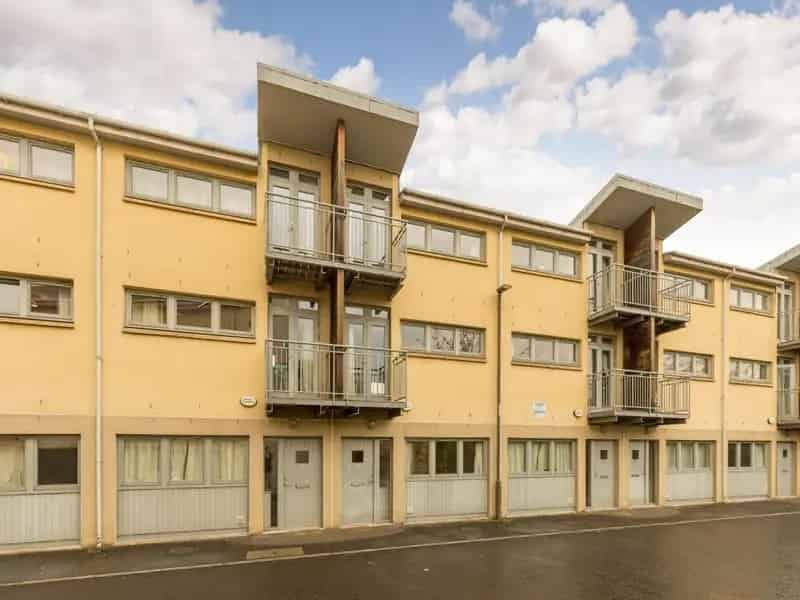 4 Bedroom Flat to Rent in Edinburgh
