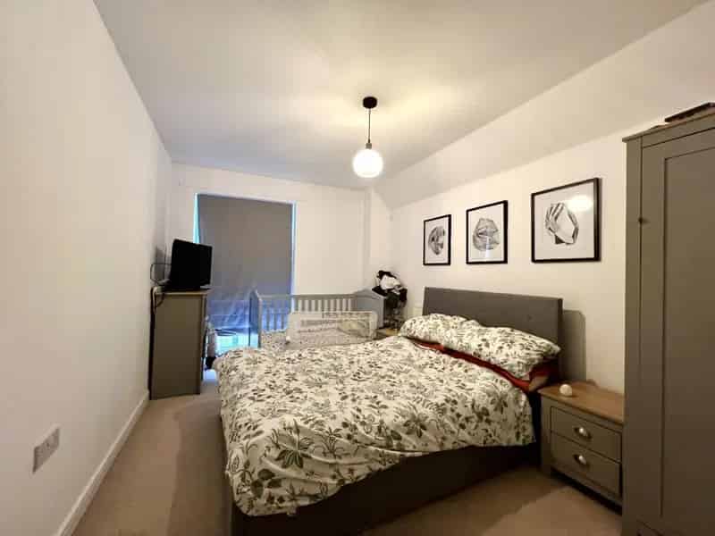 1 Bedroom Flat for Sale in Folkestone