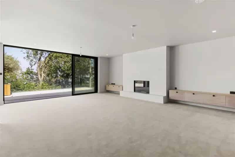 5 Bedroom Detached House for Sale in Cheltenham