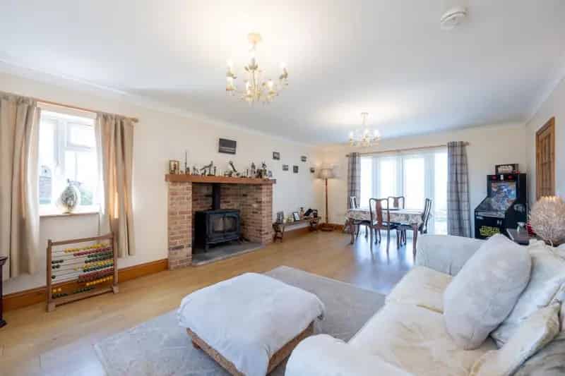 Detached House for sale with 4 bedrooms, Walsoken, Wisbech