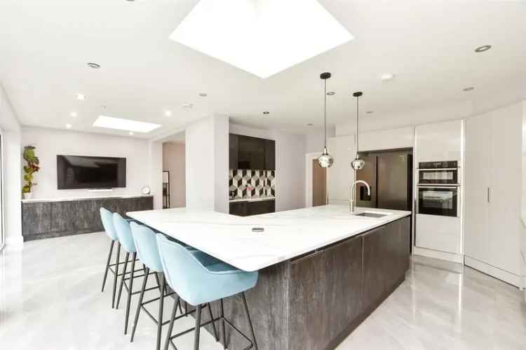 5 Bedroom Semi Detached House For Sale