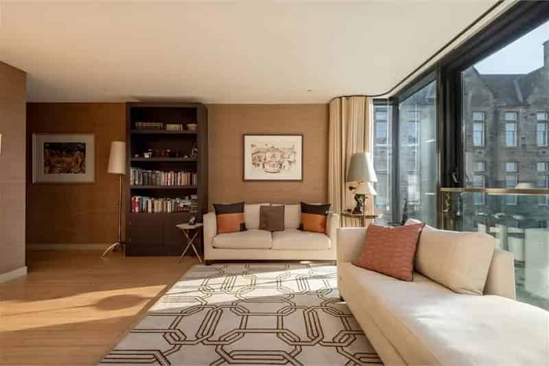 2 Bed Flat Quartermile Development Edinburgh Spacious Parking