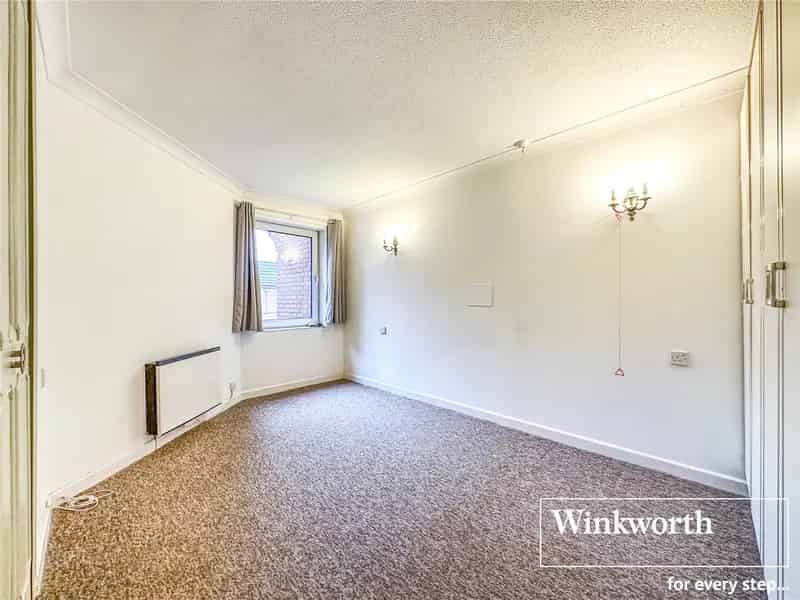 1 Bedroom Retirement Apartment Ferndown  Long Lease