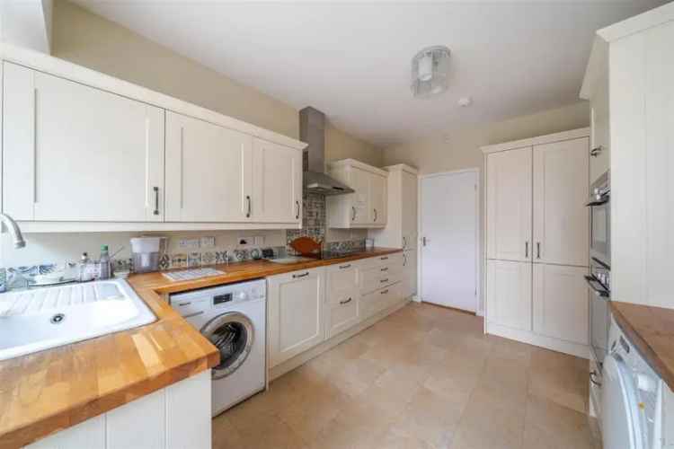 4 Bedroom Detached Bungalow For Sale