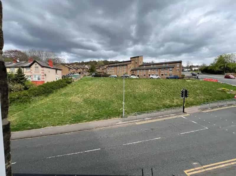 2 Bed Flat for Sale Bingley Modern Apartment Allocated Parking