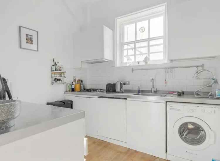 2-Bed Victorian Conversion Apartment in Dalston