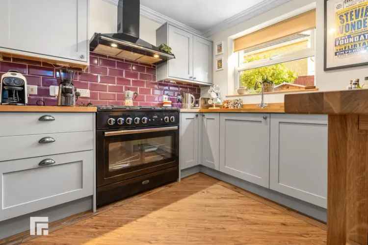 4 Bedroom Detached House for Sale in Cardiff