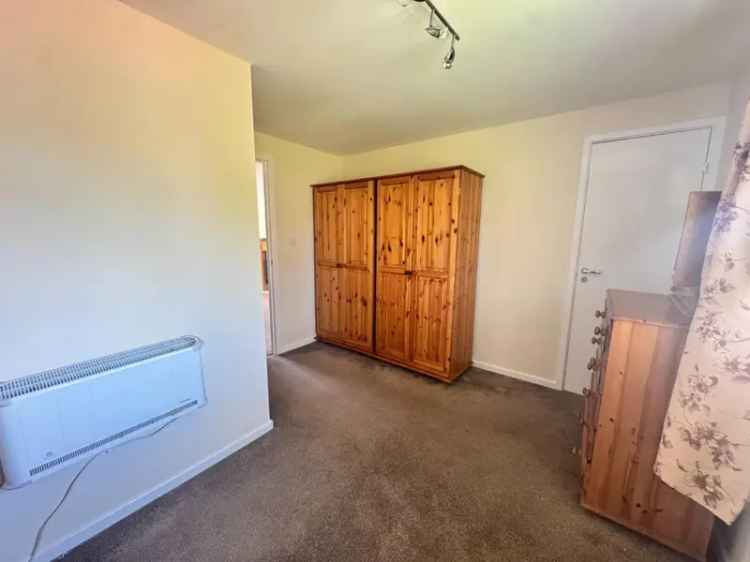 1 Bedroom First Floor Maisonette To Let