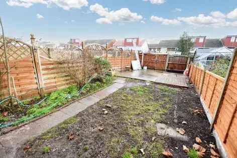 3 Bedroom House Near Chadwell Heath Station