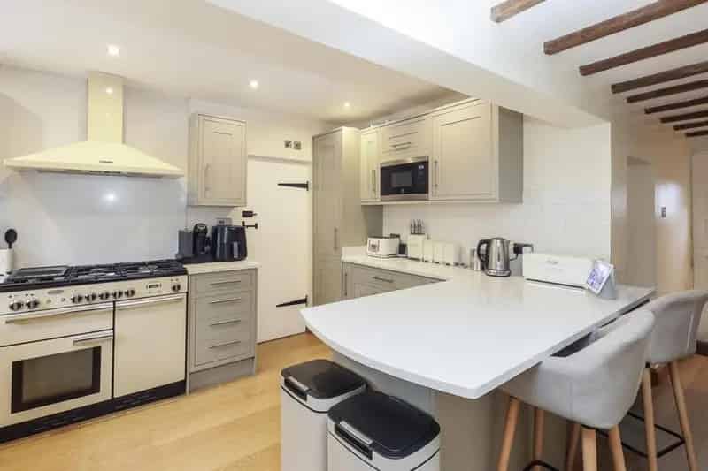 3 Bedroom Detached Cottage for Sale in Water Orton
