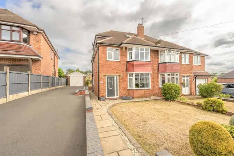 4 Bedroom Semi Detached House For Sale