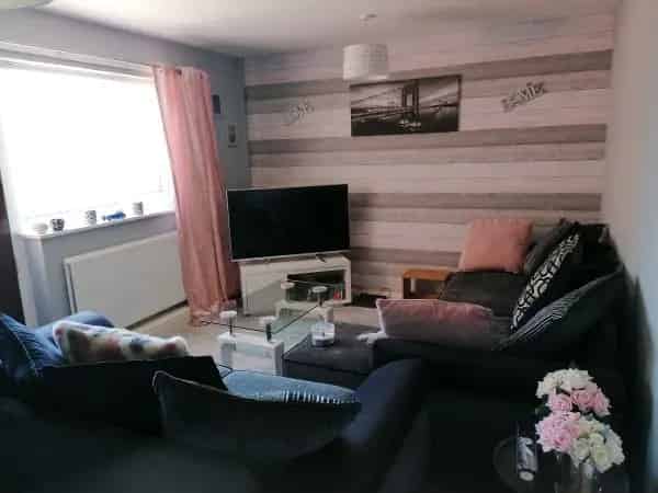 3 Bed House Medium Garden Recently Updated