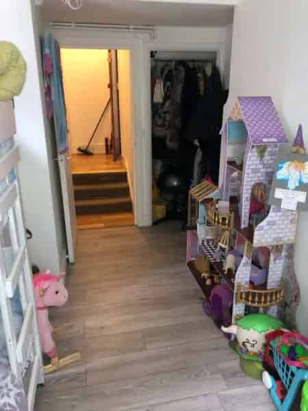 Ground Floor Maisonette with Private Garden Near Amenities