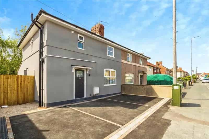 3 Bedroom Semi-Detached House For Sale