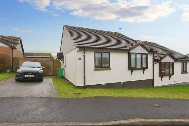 2 Bedroom Semi Detached Bungalow For Sale