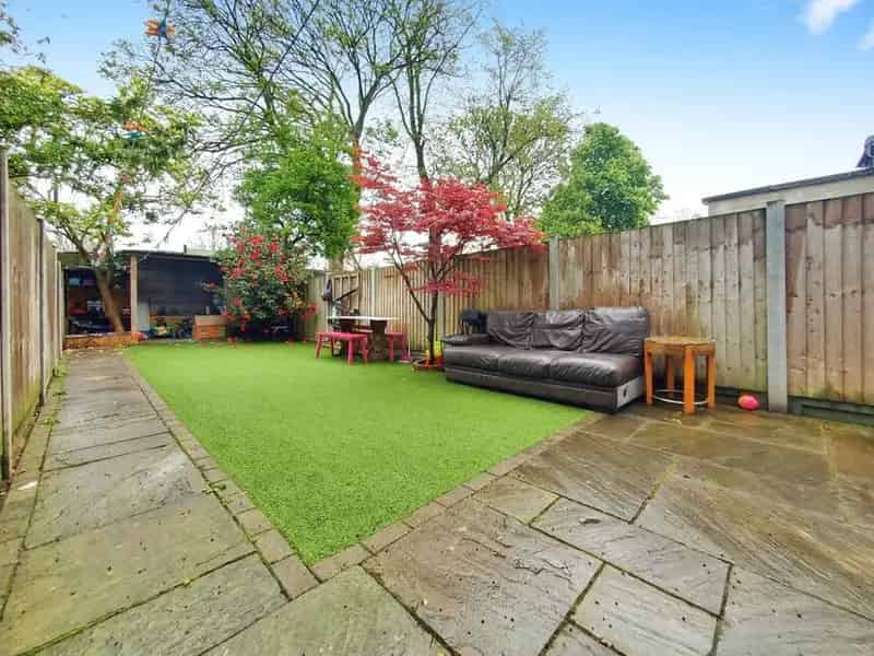 3 Bedroom Mid Terrace House for Sale London E13