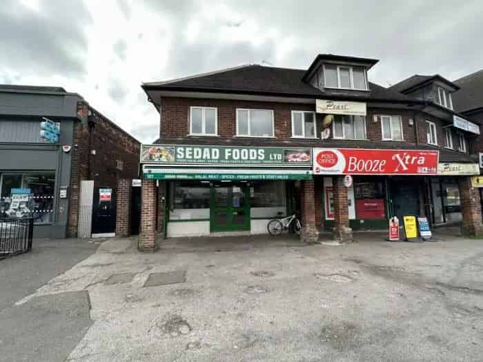 City Centre Retail Unit High Traffic Flow Ample Parking