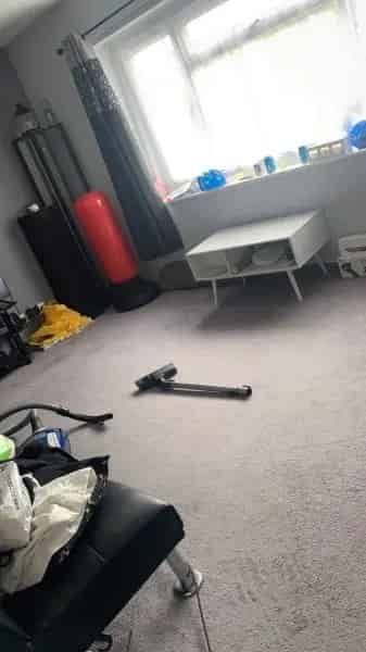 Spacious 2-Bedroom Flat with Balcony Near Transport Links